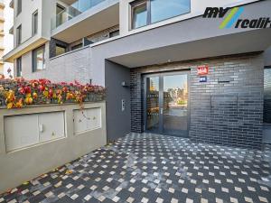 Prodej bytu 1+kk, Praha - Hrdlořezy, V třešňovce, 35 m2