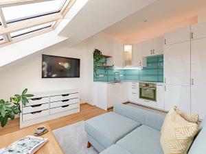 Pronájem bytu 2+kk, Praha - Nusle, Mojmírova, 54 m2