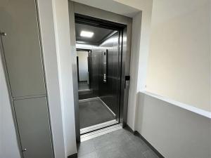 Pronájem bytu 2+kk, Hradec Králové, Kubelíkova, 54 m2