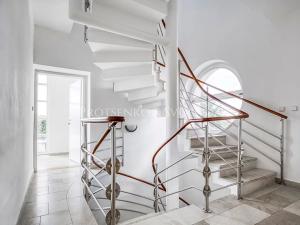 Prodej vily, Křižanov, Benešovo náměstí, 530 m2