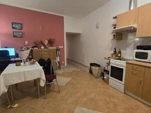 Pronájem bytu 2+kk, Olomouc, Dolní náměstí, 60 m2