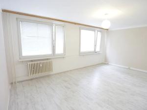 Prodej bytu 1+kk, Praha - Řepy, Bazovského, 33 m2