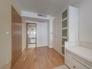 Prodej bytu 6+kk a větší, Praha - Žižkov, Ke kapslovně, 226 m2