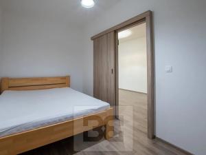 Pronájem bytu 2+kk, Praha - Letňany, Škrábkových, 41 m2