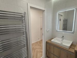 Pronájem bytu 2+1, Zlín, Věžové domy, 65 m2