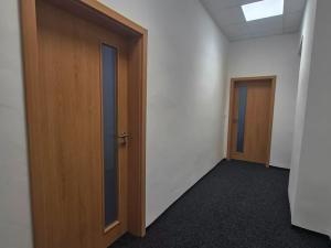 Pronájem kanceláře, Chrudim, Masarykovo náměstí, 19 m2