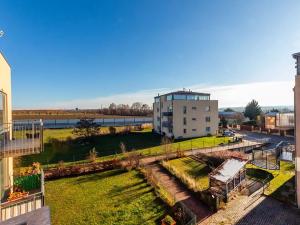 Pronájem bytu 2+kk, Praha - Kolovraty, Preislerova, 55 m2