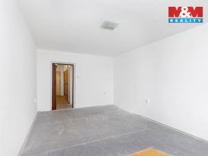 Prodej bytu 3+1, Chrudim - Chrudim III, Fibichova, 71 m2