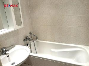 Pronájem bytu 3+1, Praha - Vinohrady, Pod Rapidem, 59 m2