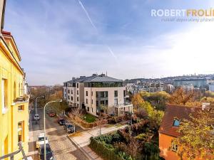 Pronájem bytu 2+1, Praha - Střešovice, Na Petynce, 77 m2