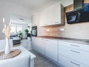 Prodej bytu 3+1, Praha - Újezd nad Lesy, Žárovická, 68 m2