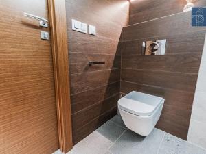 Prodej bytu 3+1, Praha - Újezd nad Lesy, Žárovická, 68 m2