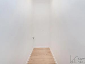 Prodej bytu 3+kk, Praha - Holešovice, Osadní, 82 m2