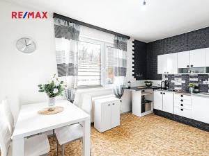 Prodej rodinného domu, Panenské Břežany, K dálnici, 202 m2