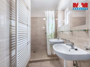 Prodej činžovního domu, Černčice, Husova, 732 m2