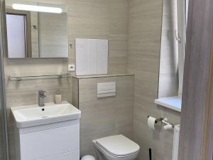 Pronájem bytu 2+1, Kladno - Kročehlavy, Unhošťská, 52 m2