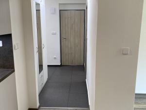 Pronájem bytu 2+1, Kladno - Kročehlavy, Unhošťská, 52 m2