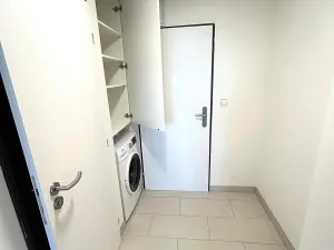 Pronájem bytu 1+kk, Praha - Vysočany, Poděbradská, 30 m2