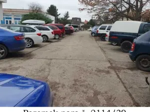 Dražba pozemku, Praha, 5412 m2