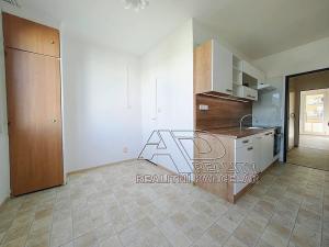 Pronájem bytu 2+1, České Budějovice, Branišovská, 61 m2