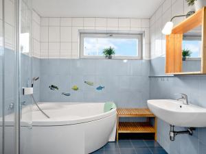 Prodej rodinného domu, Mníšek, Pastviny, 136 m2