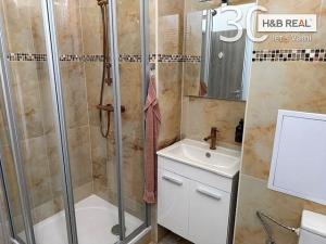 Pronájem komerční, Vsetín, 200 m2