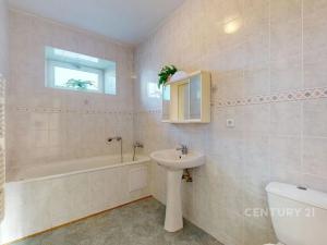 Prodej rodinného domu, Loket, 261 m2