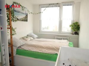 Pronájem bytu 2+kk, Praha - Malešice, U krbu, 51 m2