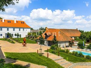 Prodej domu, Hluboká nad Vltavou, 1114 m2