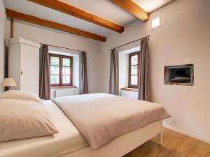 Prodej ubytování, Křivoklát, 190 m2