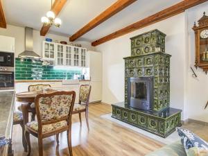 Prodej ubytování, Křivoklát, 190 m2