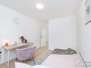 Prodej bytu 5+kk, Praha - Bohnice, Feřtekova, 88 m2