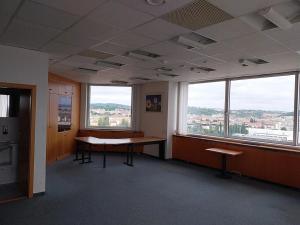 Pronájem kanceláře, Brno, Heršpická, 366 m2