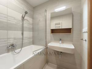 Prodej bytu 3+1, Chomutov, Šafaříkova, 72 m2