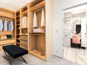 Prodej bytu 4+1, Praha - Stodůlky, Petržílkova, 228 m2