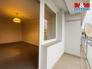 Pronájem bytu 2+1, Trutnov - Střední Předměstí, Papírenská, 61 m2