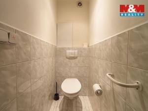 Pronájem bytu 2+1, Trutnov - Střední Předměstí, Papírenská, 61 m2