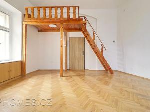 Pronájem bytu 2+1, Praha - Nové Město, Pod Slovany, 62 m2