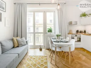 Pronájem bytu 2+kk, Praha, Rumunská, 45 m2