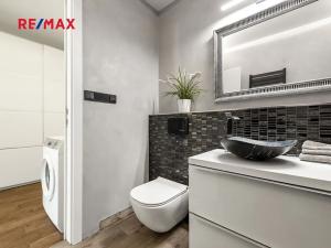 Pronájem bytu 2+kk, Praha - Vysočany, Pod Harfou, 55 m2