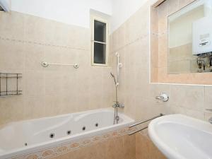 Pronájem bytu 2+1, Praha - Dejvice, Mařákova, 68 m2