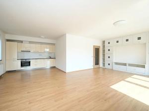 Pronájem bytu 1+kk, Praha - Liboc, Evropská, 56 m2