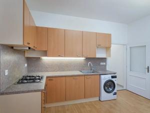 Prodej bytu 3+kk, Praha - Břevnov, Za Strahovem, 54 m2