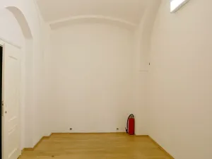 Pronájem kanceláře, Praha - Malá Strana, Karmelitská, 80 m2