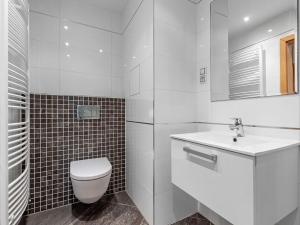 Pronájem bytu 1+kk, Praha - Břevnov, Patočkova, 32 m2