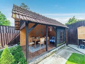 Prodej bytu 3+1, Trhové Sviny, 72 m2