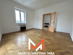 Pronájem bytu 2+1, Náchod, Husovo náměstí, 74 m2