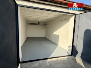 Prodej garáže, Pardubice - Zelené Předměstí, 18 m2