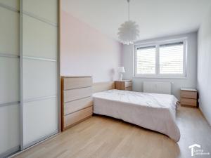 Pronájem bytu 2+kk, Pardubice - Trnová, Jozefa Gabčíka, 60 m2