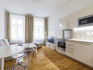 Pronájem bytu 3+kk, Praha - Holešovice, Kamenická, 73 m2